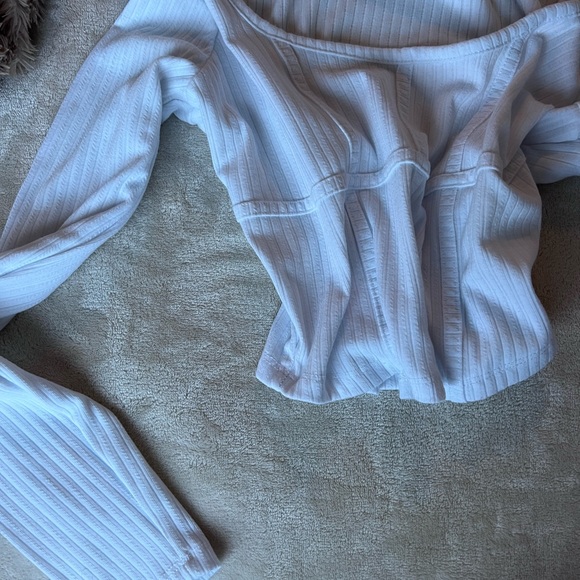 Pacsun White Crop Top 💓 - Picture 3 of 3